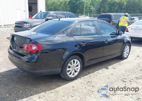 2010 Volkswagen Jetta Limited Edition z USA, uszkodzony, nr VIN 3VWAX7AJXAM128855